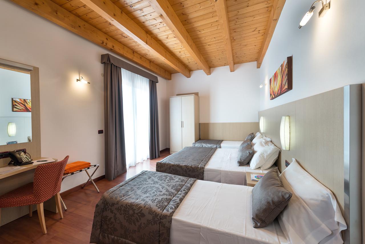 Angelina Hotel